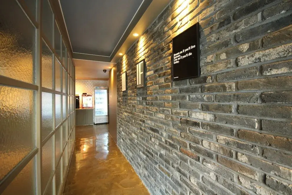 Jinju 9 Nine Hotel in Chinju, South Korea