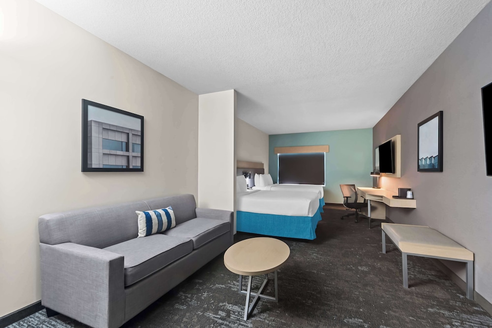 Best Western Plus Ogallala Inn - photo 9