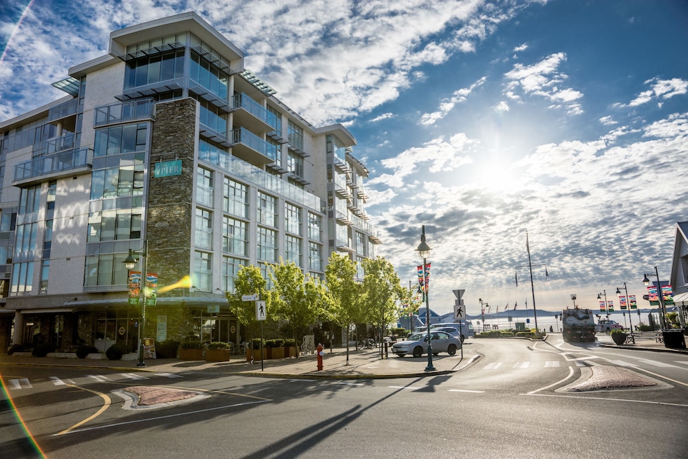 The Sidney Pier Hotel & Spa in Victoria, Canada