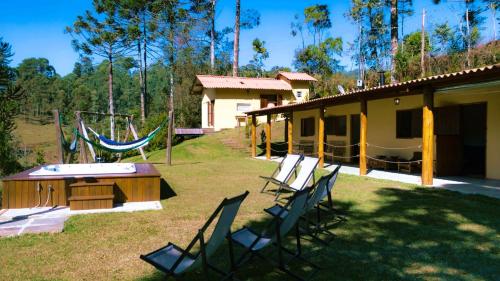 Linda Casa de campo c lazer prox Camp do Jordao SP — 4-Star Luxury Hotel in Campos Do Jordao, Brasil