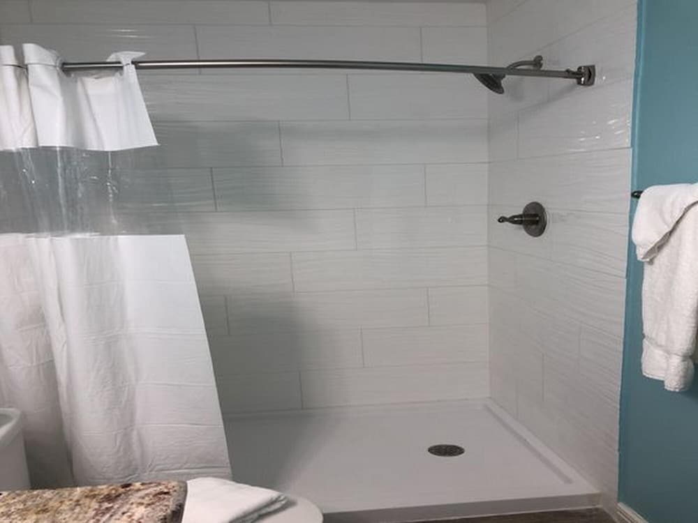 Beachgate CondoSuites & Motel - photo 128