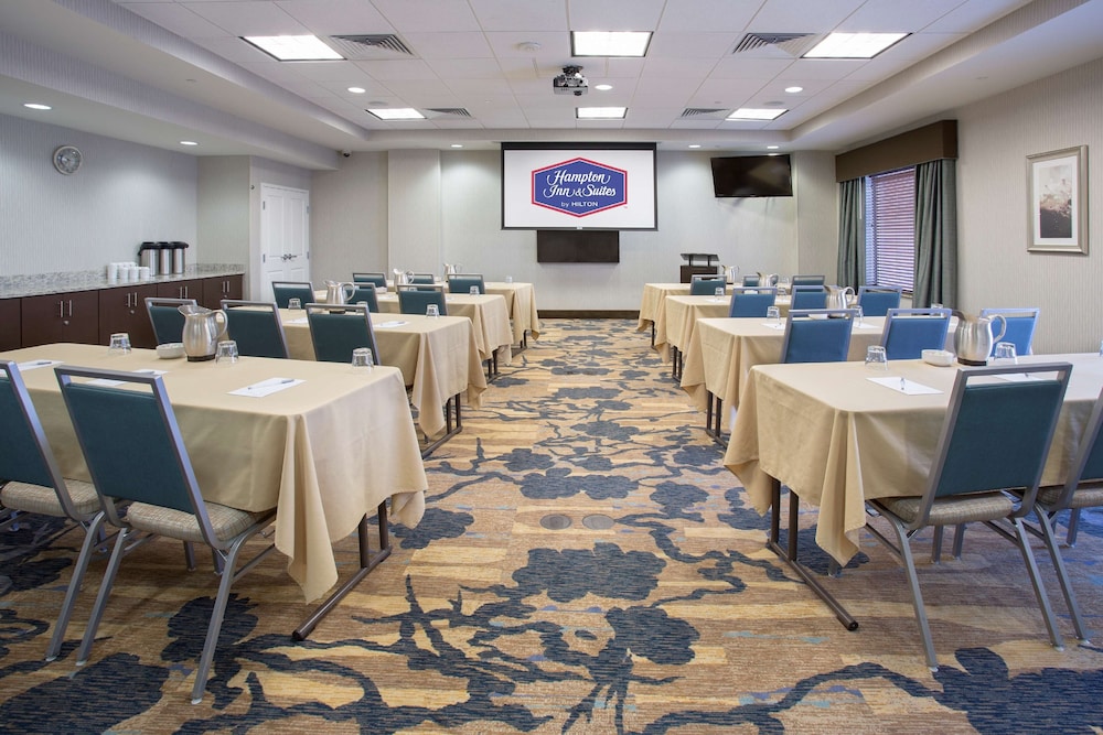 Hampton Inn & Suites Denver Airport Gateway Park - photo 48