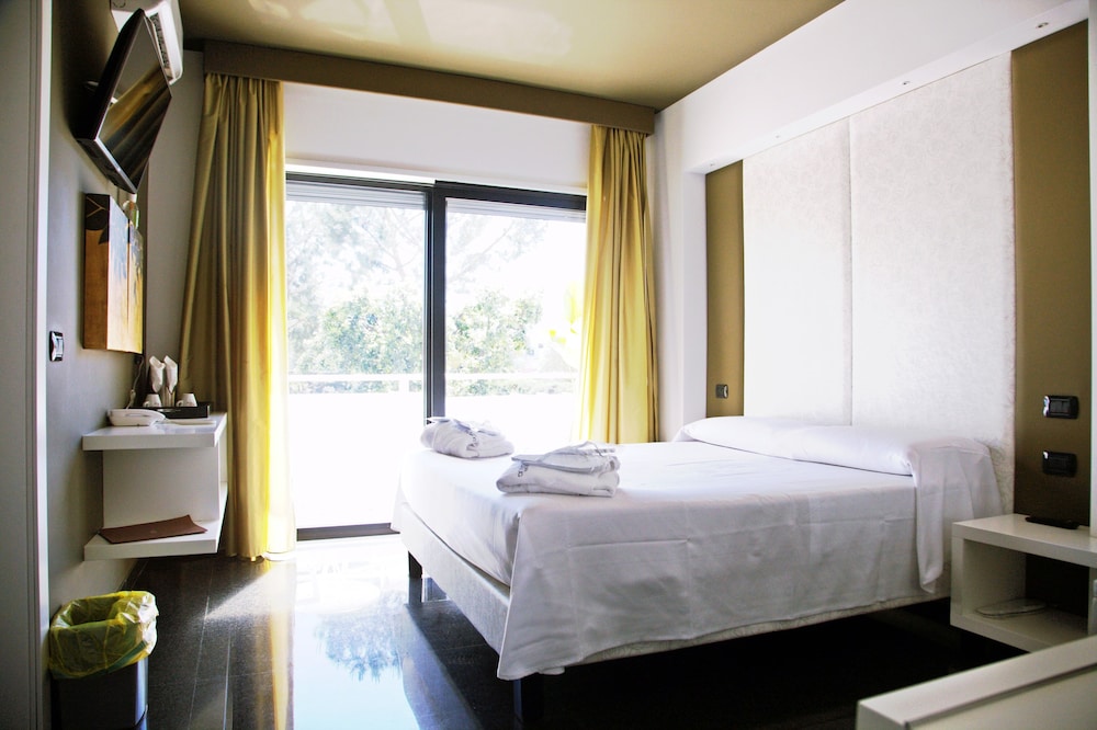 Foglie d'Acqua — 4-Star Luxury Hotel in Bisceglie, Italy
