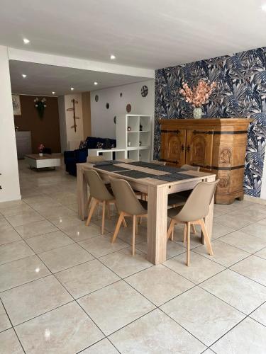 Logement Bonheur - carbon neutral hotel in Lallaing