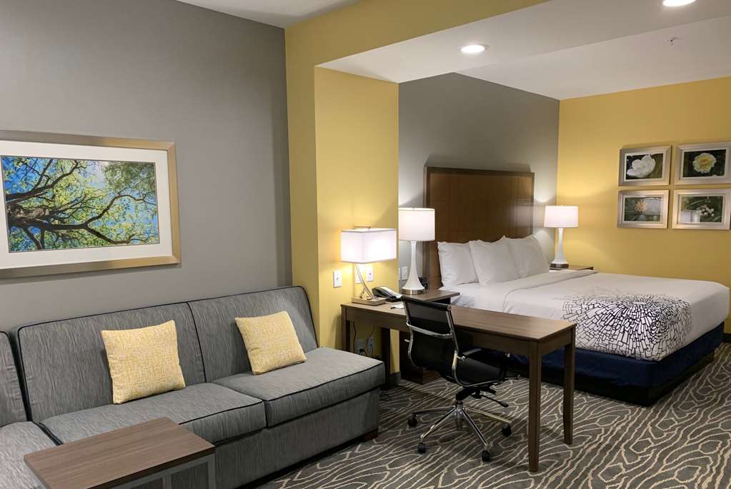 La Quinta Inn & Suites by Wyndham Tifton - photo 16