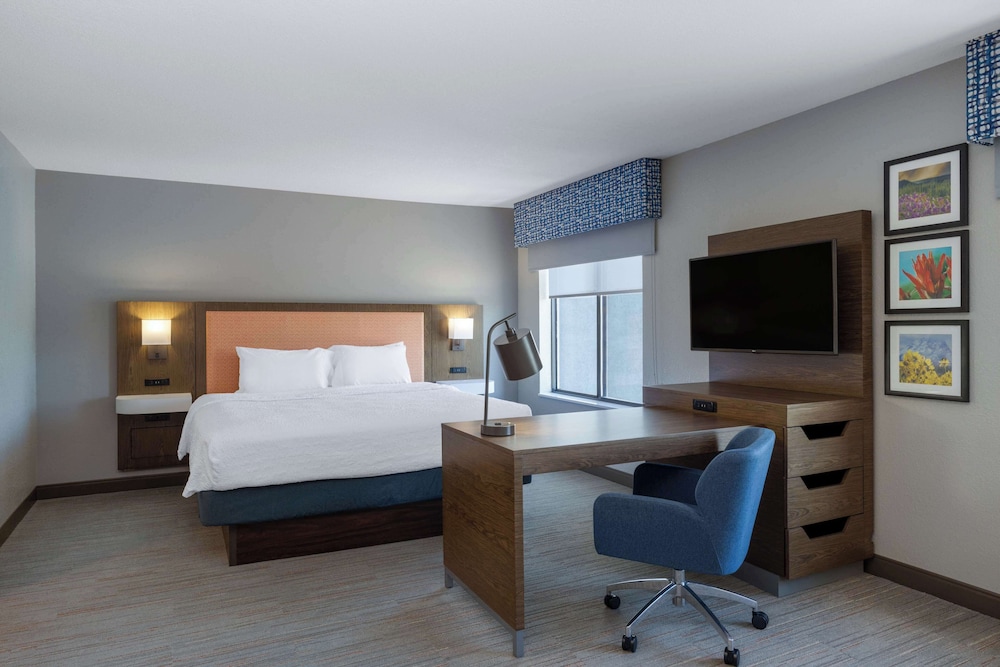 Hampton Inn & Suites Casper - photo 24