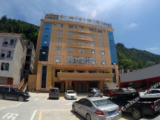 Longxi Hotel — hotel in Rongmei