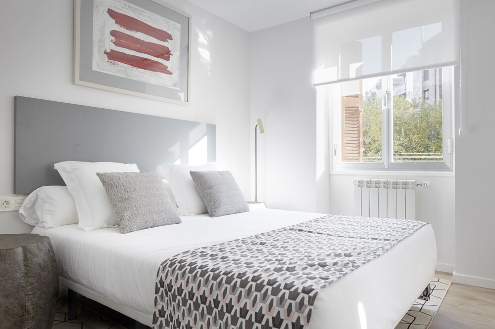 Apartamento Aizkorri by FeelFree Rentals — 4-Star Luxury Hotel in San Sebastian, Spain