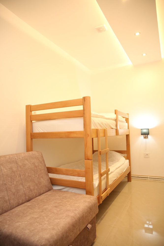 Gold Crown Apartments — Jagodina — photo 3