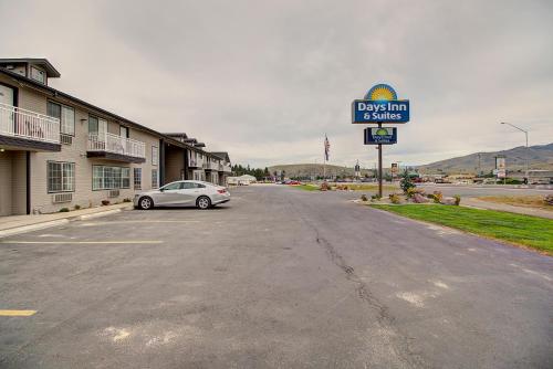 Days Inn by Wyndham Lolo Missoula Area - photo 33