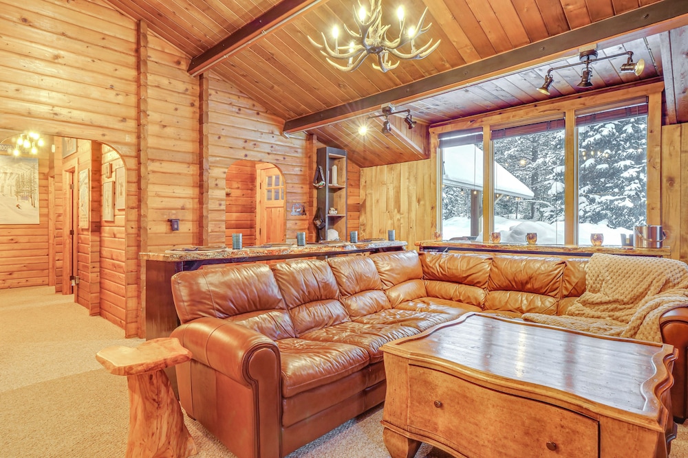 5 Mi to Breckenridge Ski Resort: Cozy Wood Cabin - photo 7