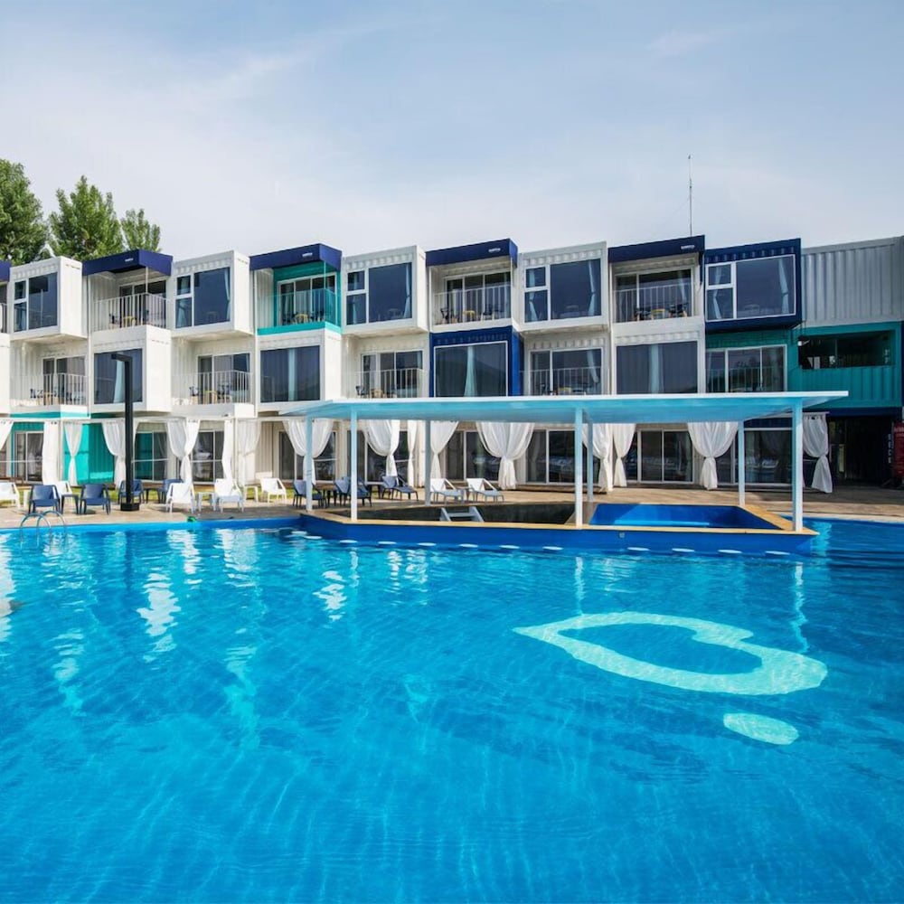 Parotia Hotel in Gapyeong, South Korea