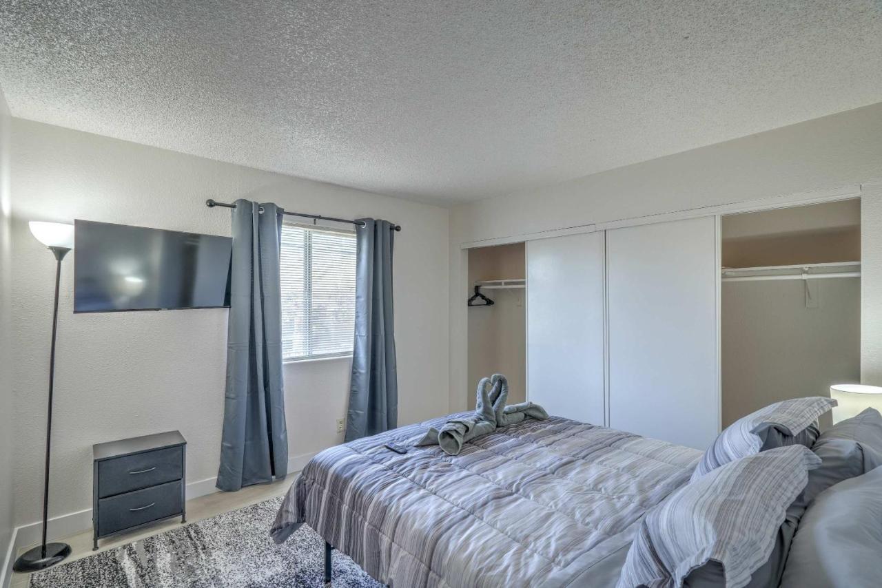 Your Vegas Home From Home Sleeps 6