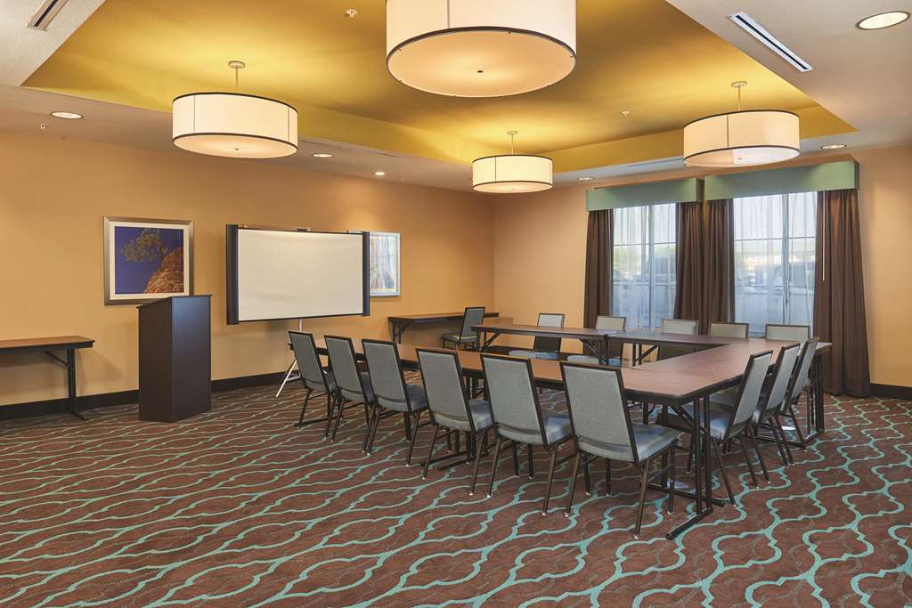 La Quinta Inn & Suites by Wyndham Carlsbad - photo 39