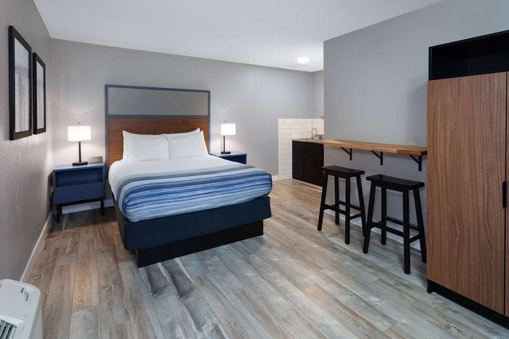 AmericInn by Wyndham New Richmond - photo 59