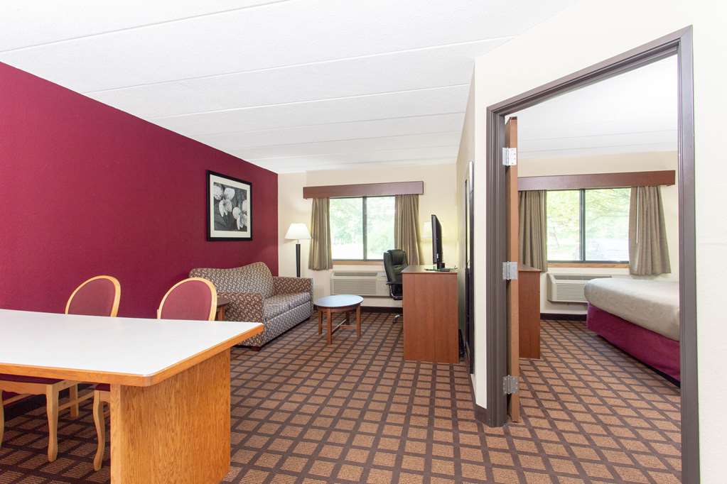 AmericInn by Wyndham Burlington - photo 20