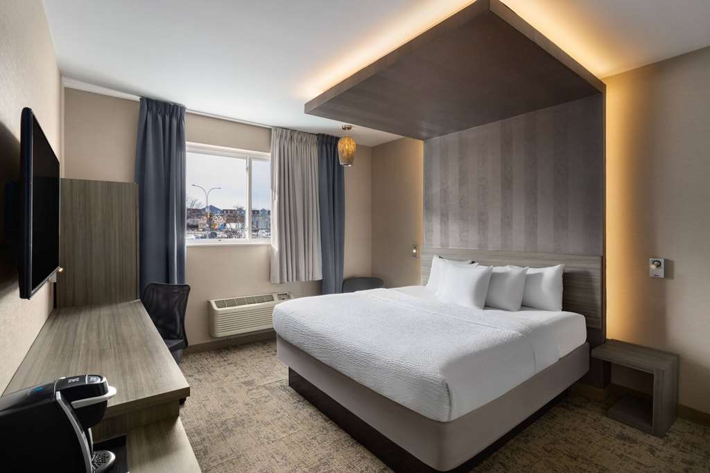 Ramada by Wyndham Bronx - photo 10