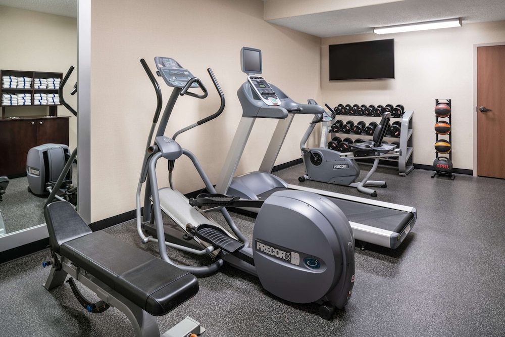 Hampton Inn Loveland - photo 21