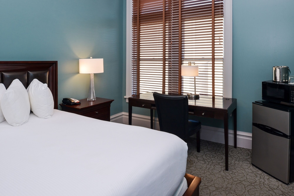 Montvale Hotel - photo 53