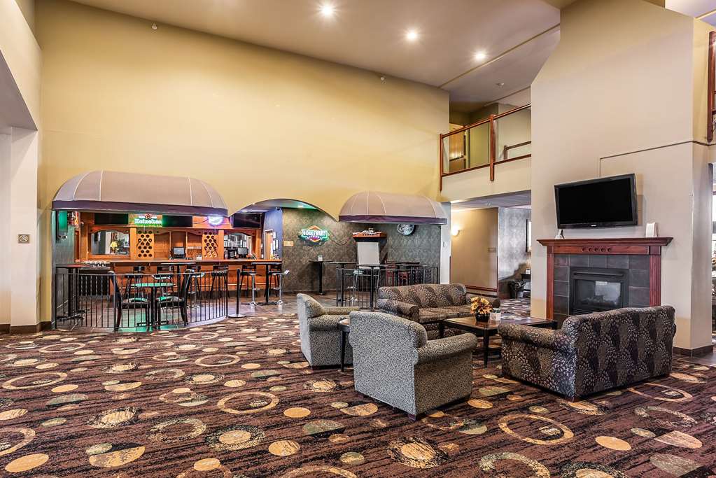 Quality Inn & Suites Hannibal West - photo 5