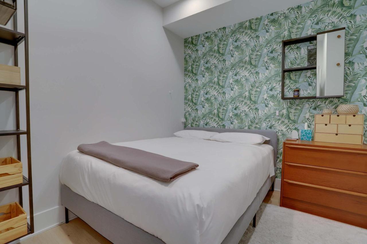 Sojourn Condo in NW DC 2 blocks to Shaw Metro — 4-Star Luxury Hotel in Washington, United States