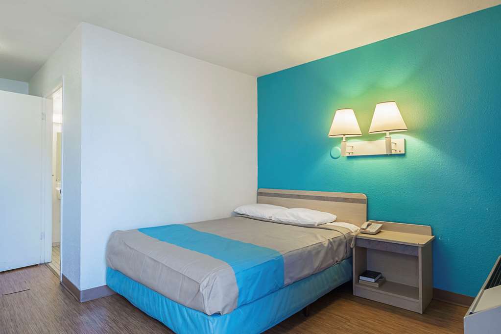 Motel 6 Rochester MN - photo 7