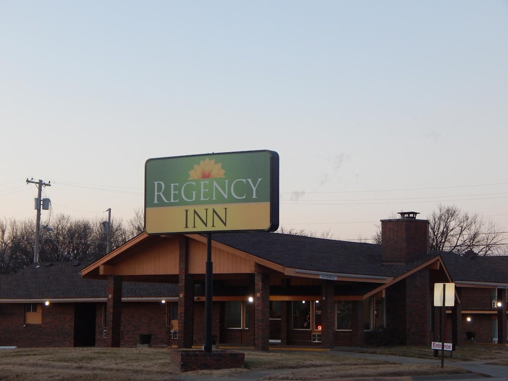 Regency Inn lola Kansas - photo 23