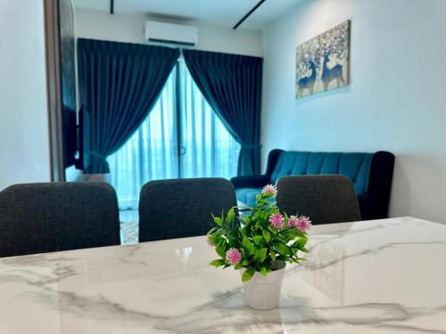 Suite BigStudio @Meritus Residensi — 4-Star Luxury Hotel in Perai, Malaysia