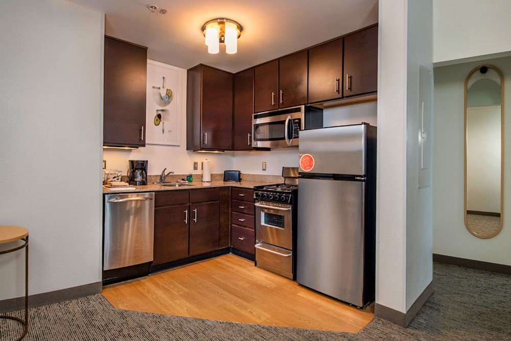 TownePlace Suites by Marriott Frederick - photo 9