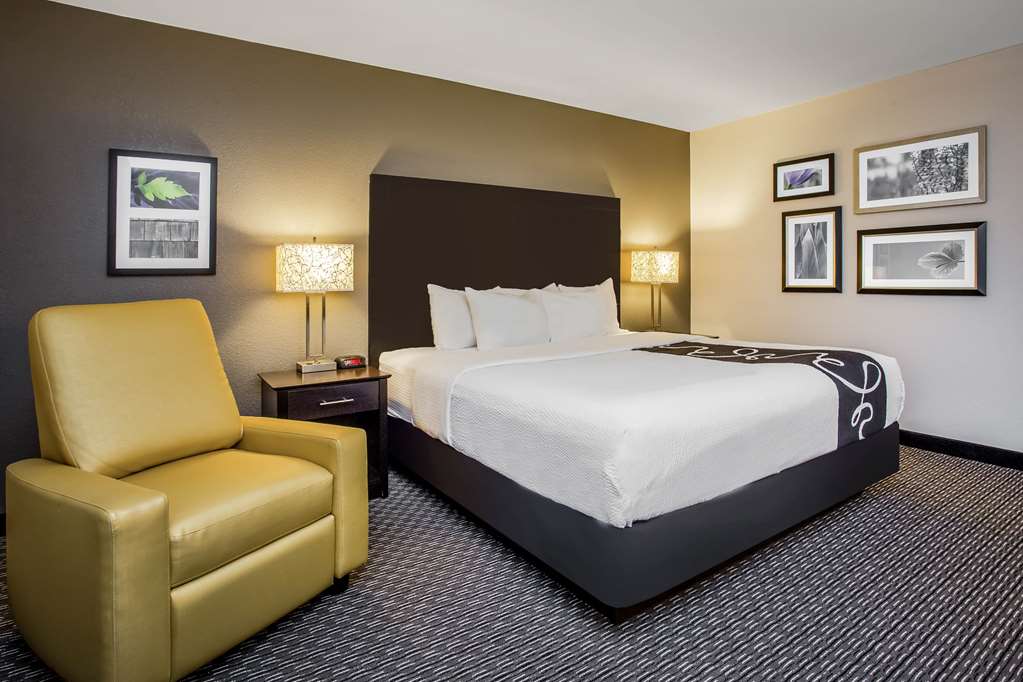 La Quinta Inn by Wyndham Oshkosh - photo 47