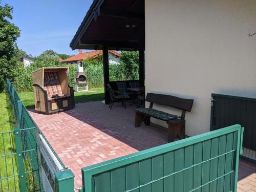 Eul K3 completely fenced - carbon neutral hotel in Unknown City