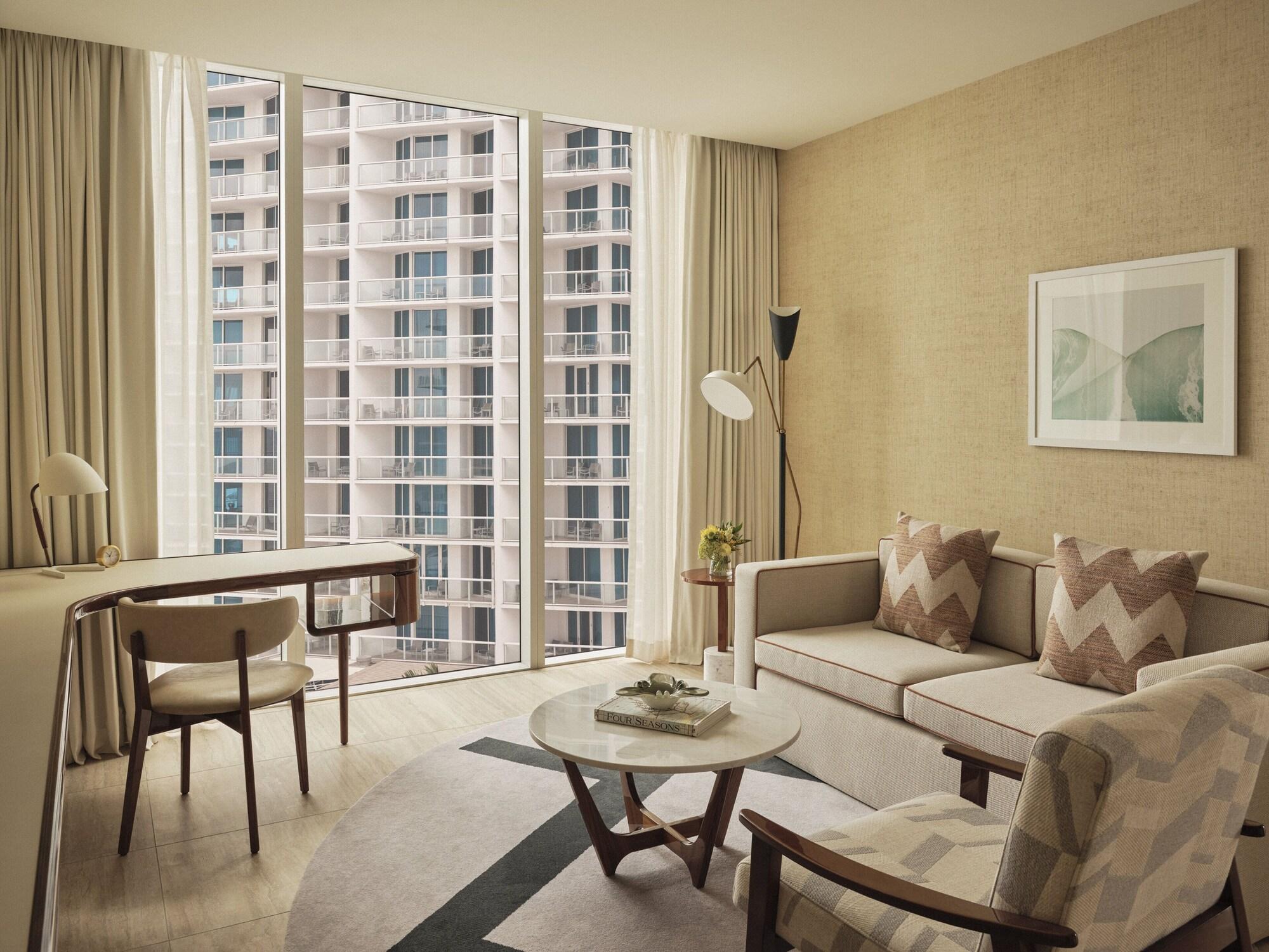 Four Seasons Hotel and Residences Fort Lauderdale - photo 7