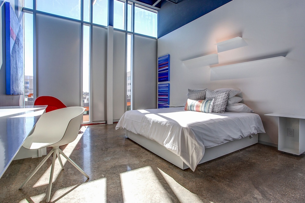 Hotel Revel - photo 4