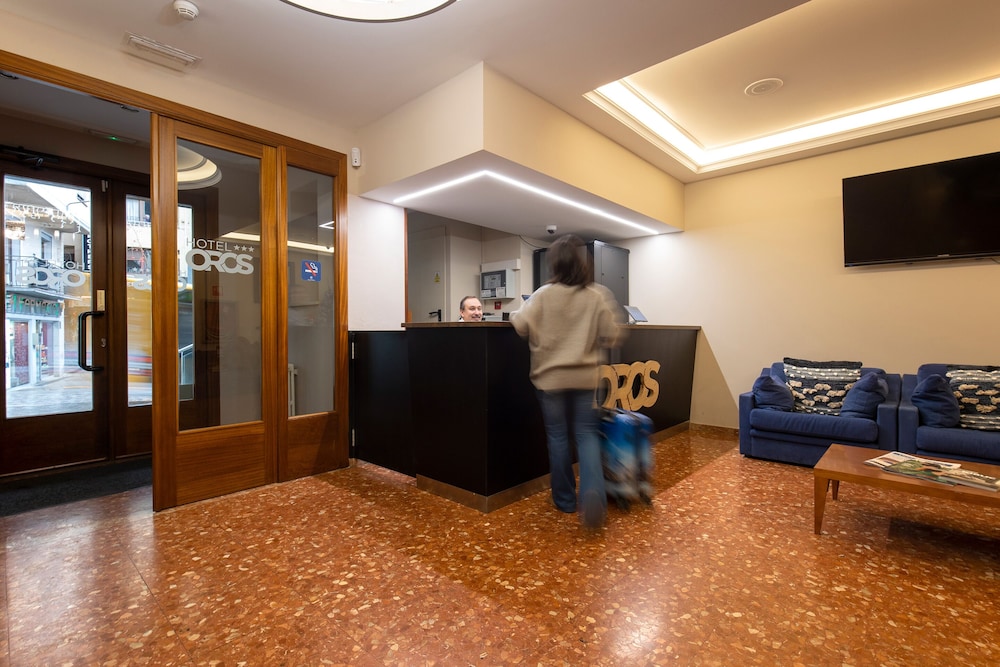 Hotel Oros by Nexta — Encamp — photo 2