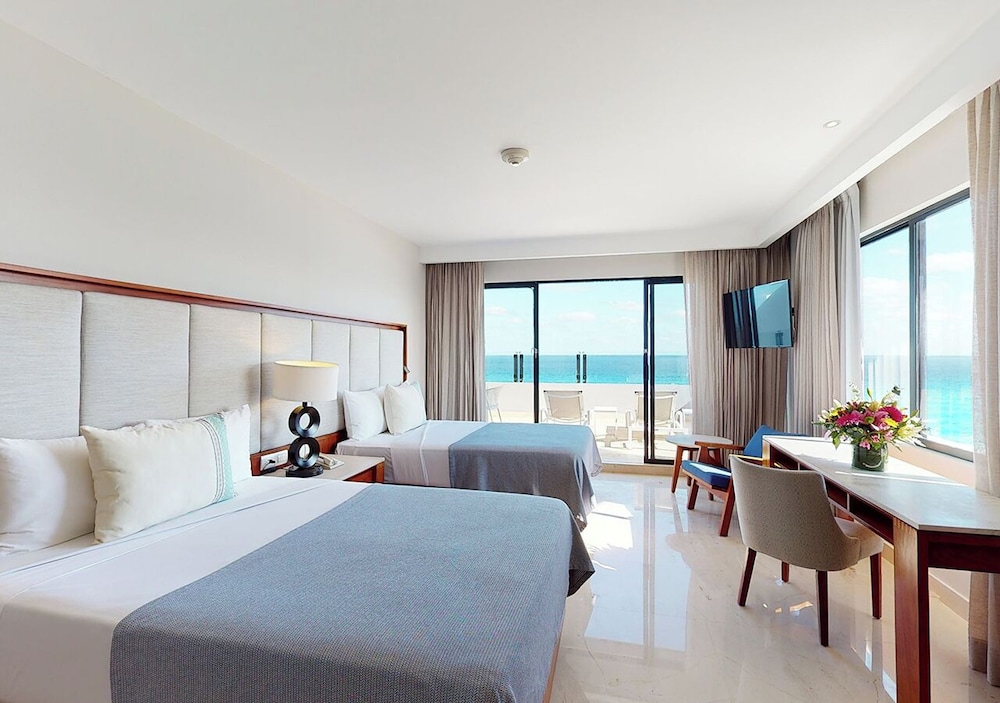Park Royal Beach Cancun All Inclusive