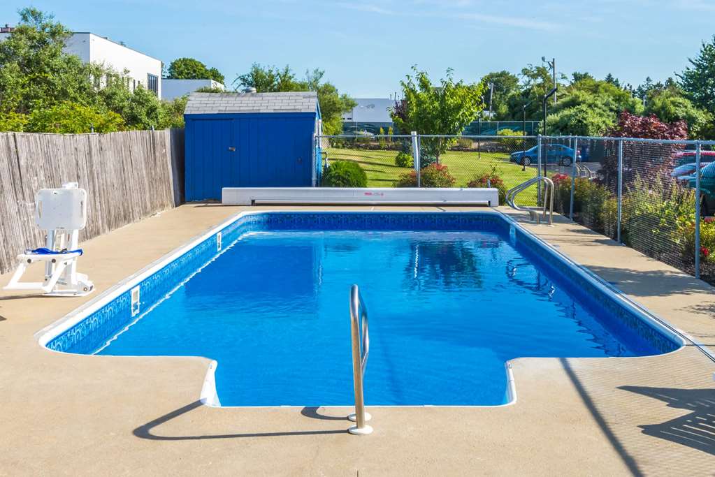 Days Inn By Wyndham Middletown Newport Area - photo 9