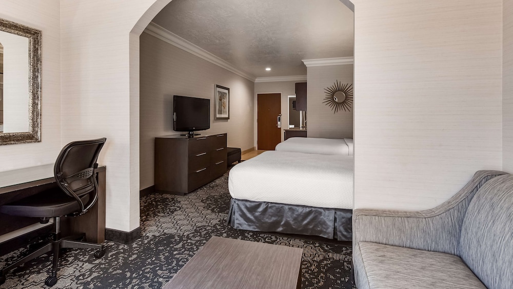 Best Western Plus Abbey Inn - photo 24