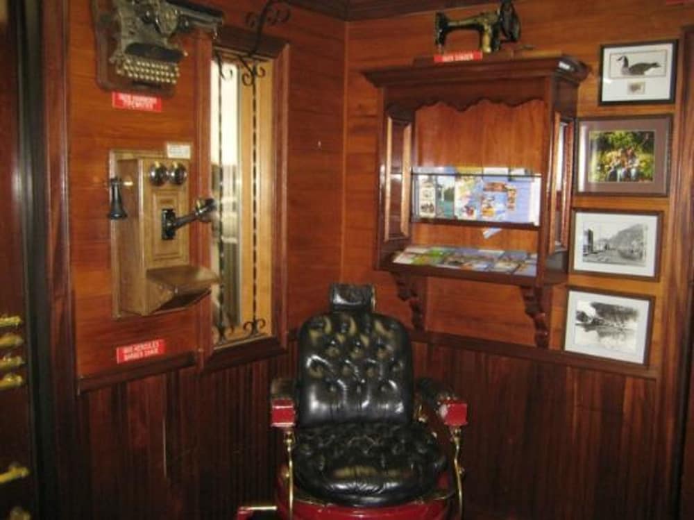 Uptown Motel Kenai - photo 3