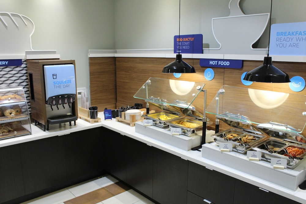 Holiday Inn Express & Suites Napa American Canyon by IHG - photo 19