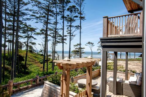 Bella Vita by Seabrook Hospitality in Huntington Beach, United States