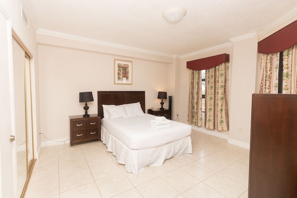 457 City View Hollywood Beach Resort in Hollywood, United States