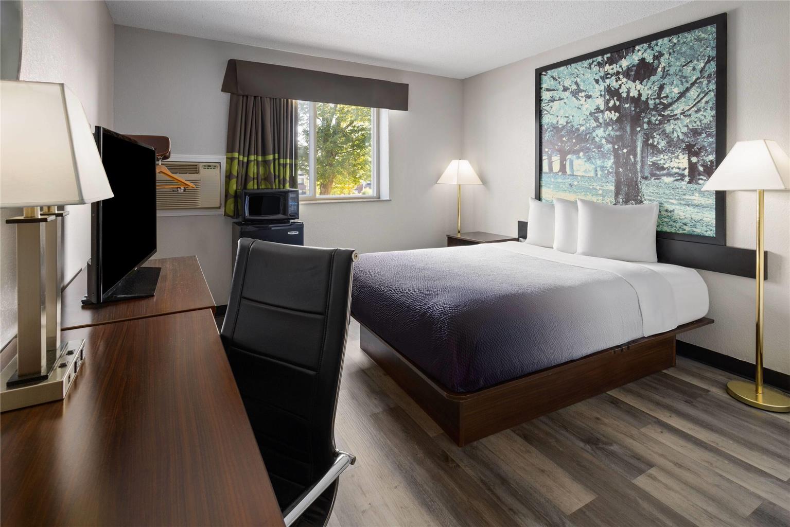Super 8 by Wyndham Latham Albany Airport - photo 11