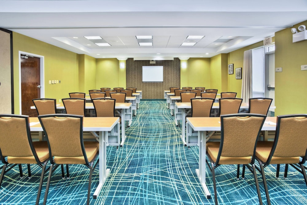 Springhill Suites by Marriott Chicago Elmhurst Oakbrook Area - photo 33