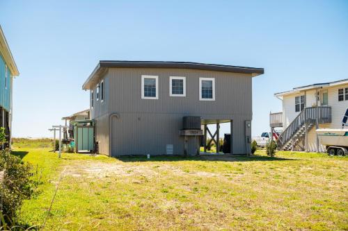 Conch West by Oak Island Accommodations - photo 7