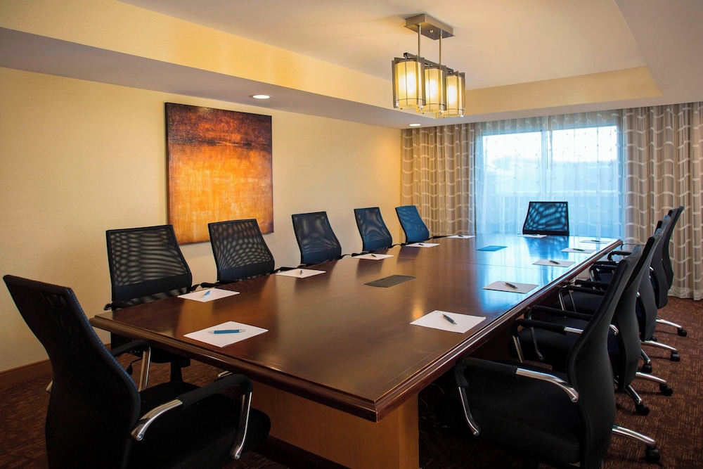 Four Points by Sheraton Suites Tampa Airport Westshore - photo 27