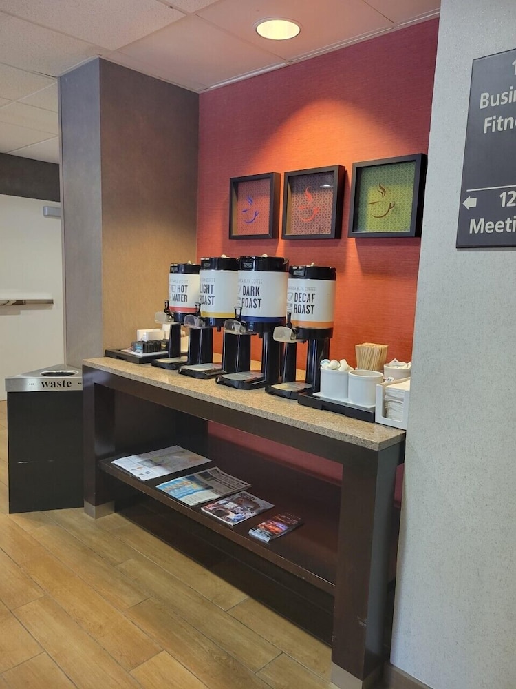 Hampton Inn & Suites Austin Cedar Park Lakeline - photo 41
