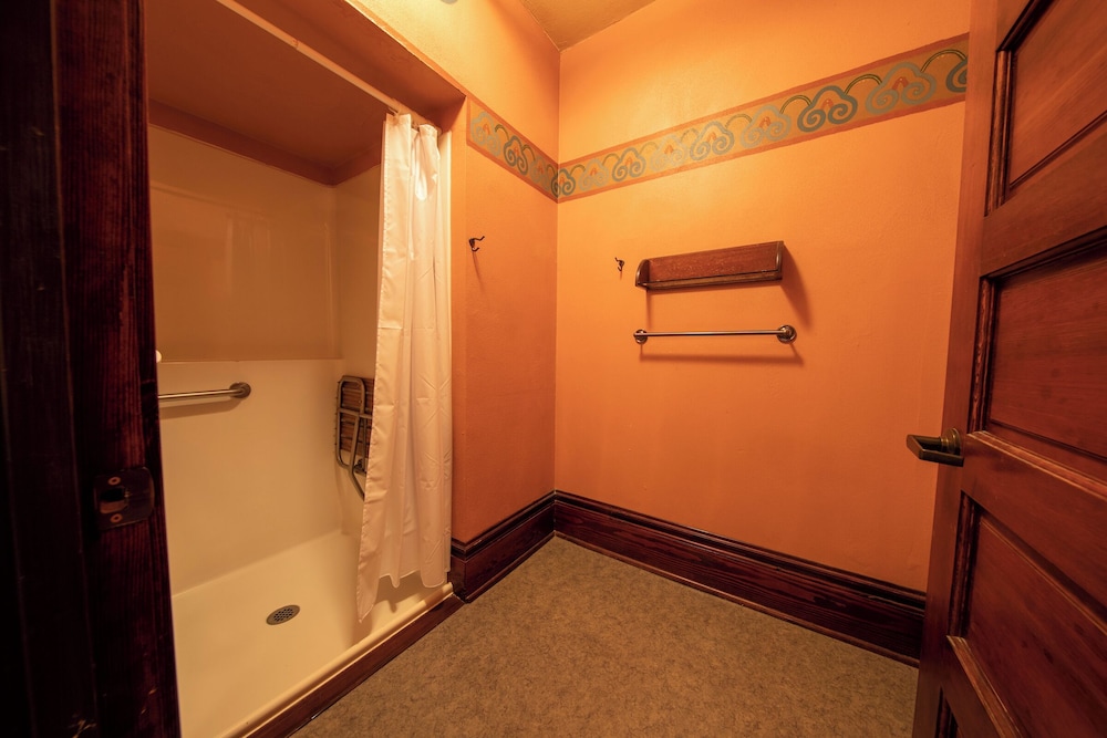 McMenamins Hotel Oregon - photo 10
