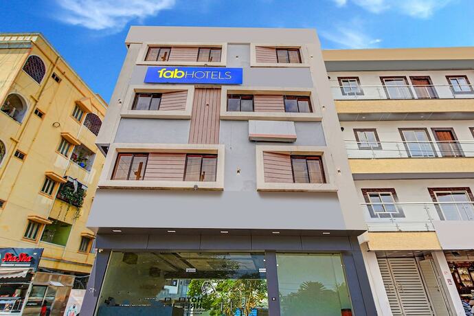 Fabexpress Green City in Bhopal, India