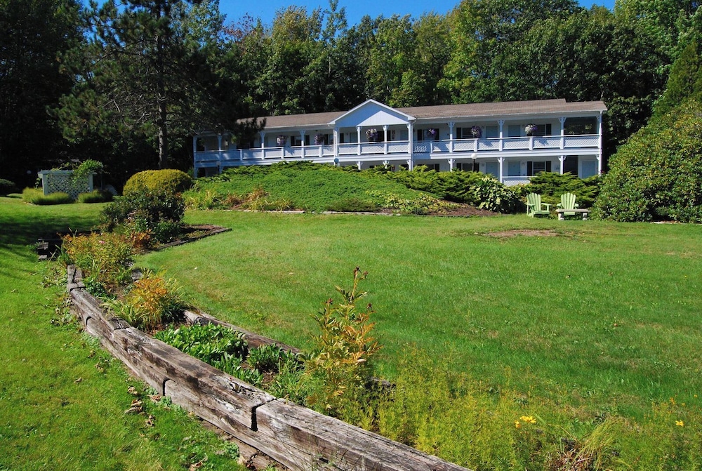 Cedar Crest Inn - photo 16