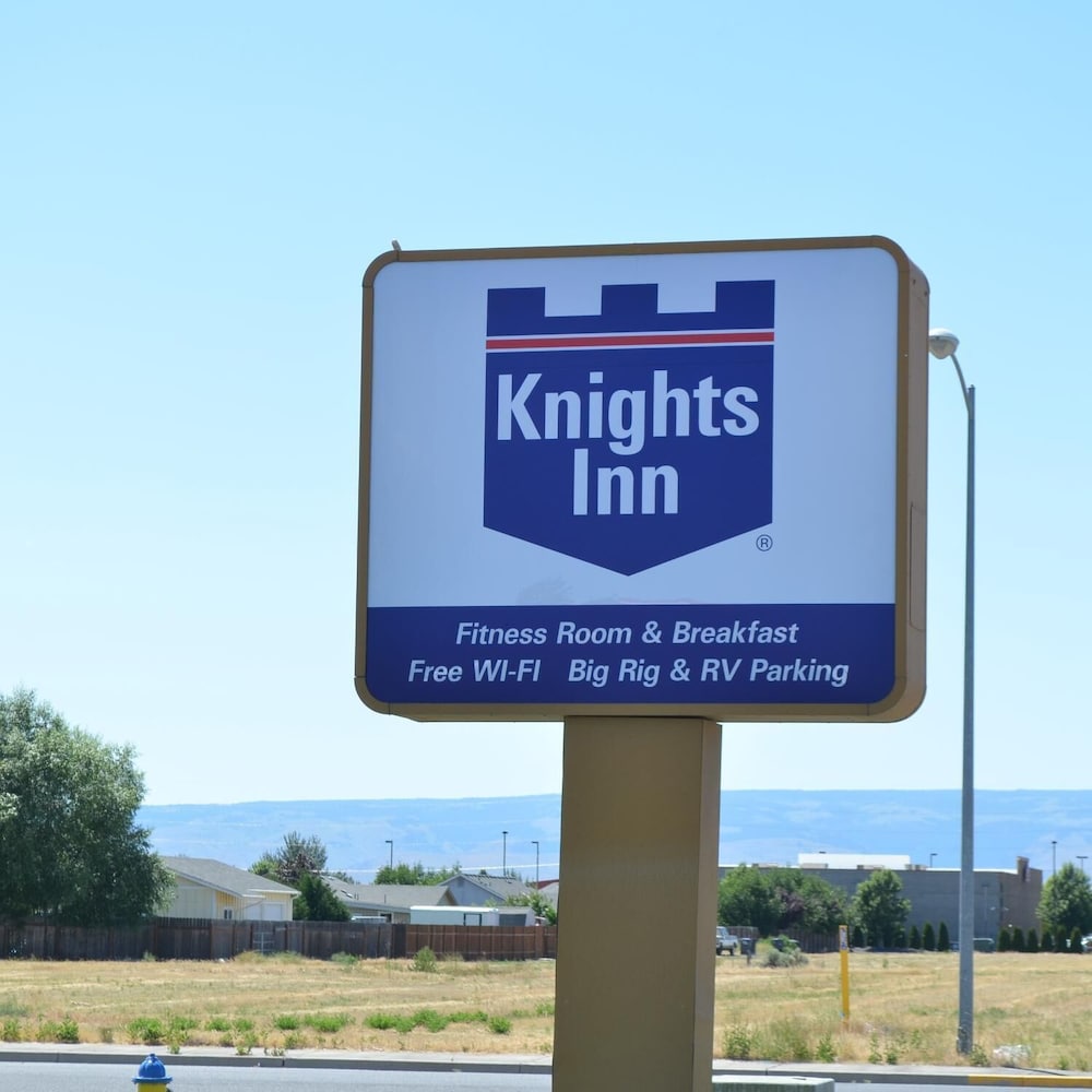 Knights Inn Quincy - photo 23